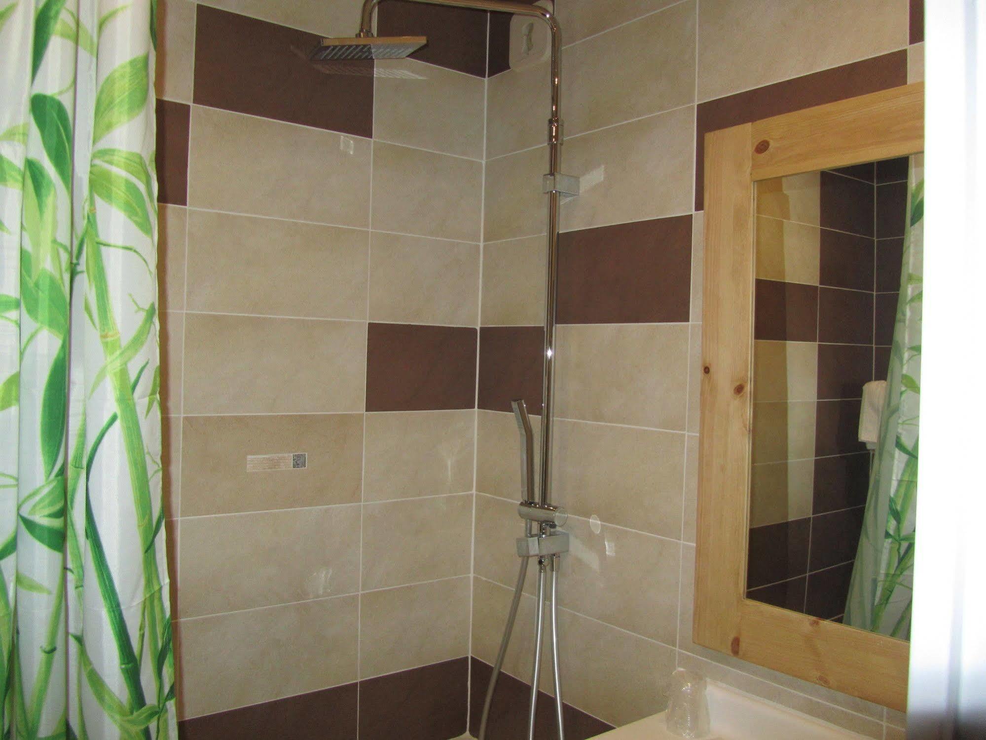 אלוס Hotel Du Hameau מראה חיצוני תמונה